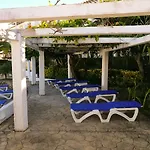 Club House Cvl 4*