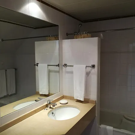 Club House Cvl Hotel