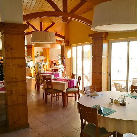 Club House Cvl ホテル