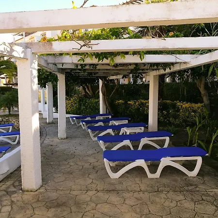 Club House Cvl 4*