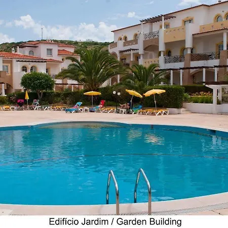 Club House Cvl Hotel