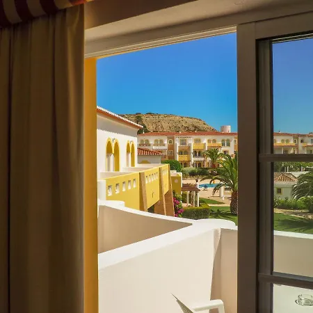 Club House Cvl ホテル 4*