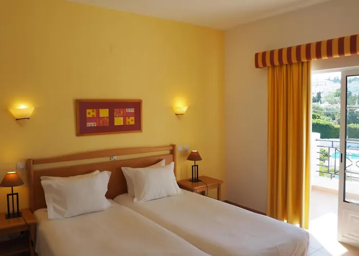 Club House Cvl Hotel 4*