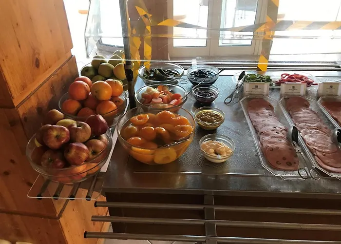 Club House Cvl Hotel