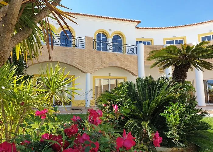 Club House Cvl 4*
