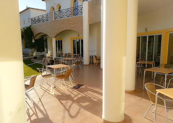 Club House Cvl Hotel