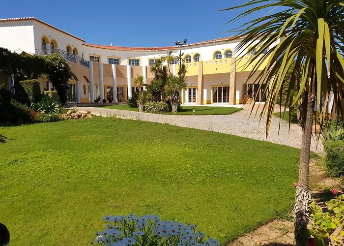 Club House Cvl 4* Luz