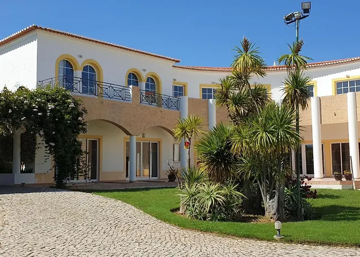 Club House Cvl 4*