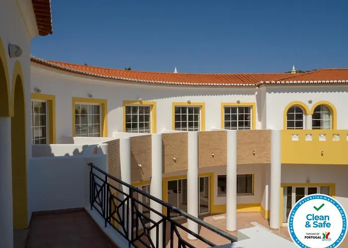 Club House Cvl Hotel 4*