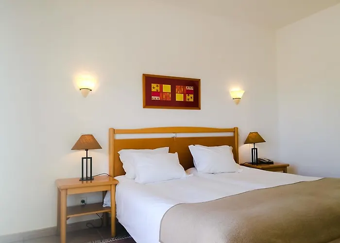 Club House Cvl 4* Luz