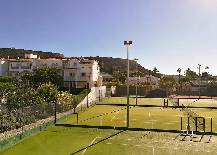 Club House Cvl Hotel 4*